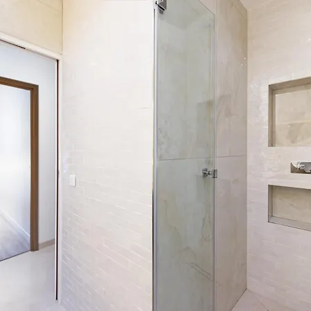 Apartman Colbert - Somptueux 3 Pieces - Frontiere Monaco